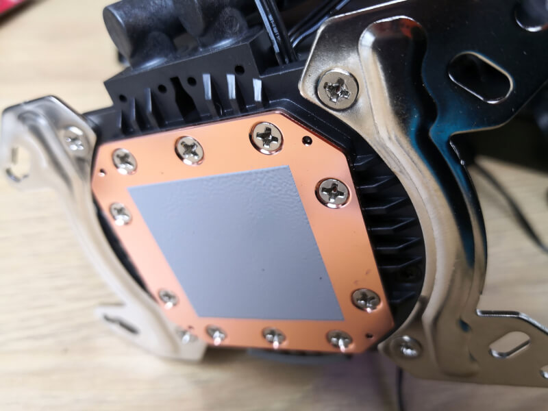 Castle 360EX kølehoved cpu køler aio beslag AMD Ryzen 2700 deepcool.jpg